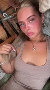 Honey Hurst (@honeyhurst)