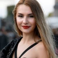 Lacey Underwood's Instagram, Twitter & Facebook