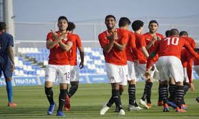 وشارك مع المنتخب الوطني في دورة الألعاب الأولمبية الصيفية 1992 ، وله العديد من المباريات مع المنتخب الوطني خلال تصفيات كأس العالم وتصفيات كأس الأمم الأفريقية وكأس القارات. ÙØ§ÙŠÙ„Ø± ÙŠØ±ÙØ¶ Ø¹ÙˆØ¯Ø© Ø£Ø­Ù…Ø¯ ÙŠØ§Ø³Ø± Ø±ÙŠØ§Ù† Ø¥Ù„Ù‰ Ø§Ù„Ø£Ù‡Ù„Ù‰ Ù…Ø¨ØªØ¯Ø§