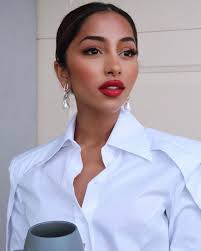 Maria thattil is an indian australian beauty expert, fashion blogger and digital influencer. Missnews Miss Australia Maria Thattil On National Identity Nothing To Do With The Colour Of Your Skin