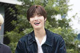 원위, stylized in all caps, pronounced ) is a south korean alternative rock band composed of five members: Onewe Yonghoon Kpop Drama Band