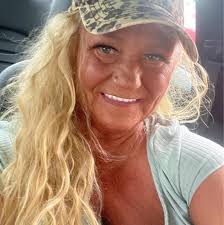 How to care for young zinnias in a pot?