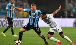 Fc barcelona latest news.com provides you with the latest breaking news and videos straight from the fc barcelona world. Fc Barcelona Transfer News Barca Reach Agreement With Gremio To Sign Midfielder Arthur Talksport