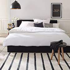 Betten in schwarz kaufen sie günstig auf wohnen.de ⭐ kostenloser versand & retoure ✅ große auswahl ⭐ kauf auf rechnung und raten. I M P R E S S I O N Monochrome Bedroom Stylish Bedroom White Bedroom Decor