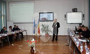 04875 din 31.07.1992 si continua traditia renumitului invatamant de ordine publica si siguranta nationala, atestat in oradea in 1919 si functioneaza in fostul local al centrului de instructie al. Scoala De PregÄƒtire A AgenÅ£ilor De PoliÅ£ie De FrontierÄƒ Avram Iancu Oradea Gazda Unui Simpozion InternaÅ£ional Politia De Frontiera