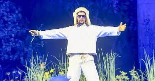 Bad Bunny fará o show do intervalo do Super Bowl de 2026