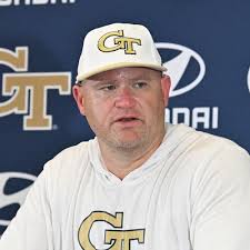 Yellow Jackets' running back to transfer