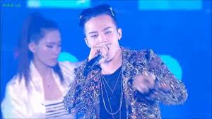 Einzigartige bekleidung zum thema g dragon von unabhängigen designern aus der. G Dragon Y Taeyang Good Boy Live Youtube