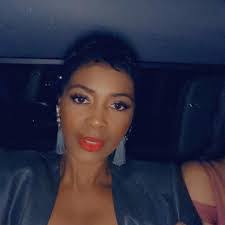 Tracey Mobley's Instagram, Twitter & Facebook