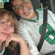 Do heat/ac controls light up with headlights?