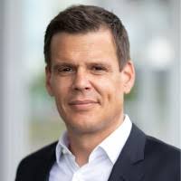 Michael Lüthi Email & Phone Number