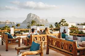 Petunia Ibiza Cala Vadella Tarifs 2020 En 2020 Piscine Exterieure Appartement 2 Chambres Ibiza