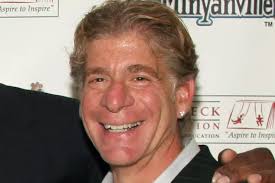 Kirk Hammett Finds Factory Twin of His $2M Fleetwood Mac Guitar