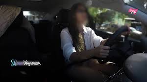 Thay Ksada Showing Off In The Car For A Stranger - EPORNER