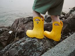 Is dedicated to the future of comfort. Kids Handle It Rain Boot Crocs