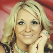 Maria Sherlock's Instagram, Twitter & Facebook