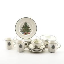 Crackers filled with silly gifts, a tray of dates, bowls of nuts and oranges, and of course. Lot Art Cuthbertson Original Christmas Tree English Earthenware Plates And Cups