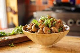 Champignons A La Grecque Recette Epices De Cru Recipe Spice Recipes Stuffed Mushrooms Food And Drink