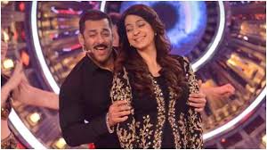 Chawla has worked in hindi, punjabi, tamil, kannada, malayalam, telugu, and bengali language films. Happy Birthday Juhi Chawla When Salman Khan Asked Actor S Father For Her Hand In Marriage