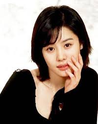 Những Chị Đại Kbiz dù đã quá tuổi băm nhưng vẫn chưa muốn thoái vị