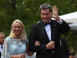 5 anzeigen 10 anzeigen 20 anzeigen 30 anzeigen 50 anzeigen 100 anzeigen. Eroffnung Der Bayreuther Festspiele Wagner Bei Mehr Als 30 Grad Und Viel Prominenz Kolnische Rundschau