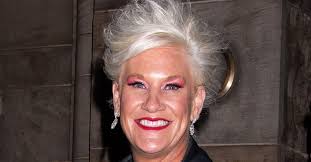 Anne Burrell's loved ones are set to inherit $245,000 each from her will  after tragic TV chef died of an alleged drug overdose following a comedy  gig. bit.ly/46dxy6p