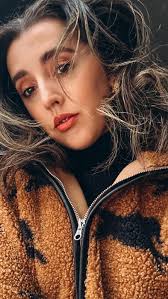 Also, when I was 5 I told all the other kids at school that they MUST wear  dresses…so yeah…, #floralsforspring #devilwearsprada #comedyreel