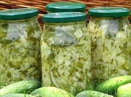 салат из капусты и огурцов на зиму в банках Salat Iz Molodoj Kapusty S Ogurcami I Lukom Krutaya Zagotovka Na Zimu Salat Iz Ogurcov Salaty Kulinariya