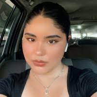 Lorena Barton's Instagram, Twitter & Facebook