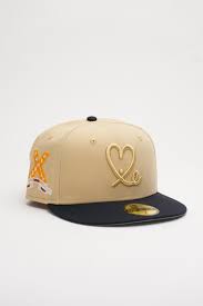 10 Year Anniversary Vegas Gold & Navy 1LoveIE New Era 59FIFTY Fitted Cap 7 1/4