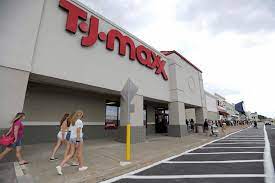 Big Line For T J Maxx Reopening News Citizensvoice Com