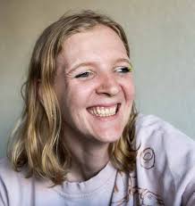 DOORSTROMEN ZET WONEN IN BEWEGING