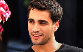 El actor de moda de “Una nueva vida”, Mert Ramazan Demir: su historia de  éxito y su lado más personal