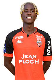 Il a tout pour réussir en première league. Chalobah Fc Lorient