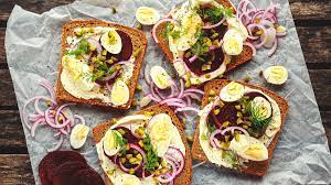 It can also include vanilla, salt, or lemon zest, depending on preference. How To Host The Perfect Dutch Dinner Party