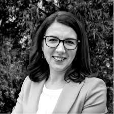 I feel proud to receive a commendation award from Professor Isabel Metz for  my last MBA subject, Managing Diversity in the Workplace at Melbourne  Business School.