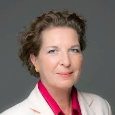 Sandra Stenger's Instagram, Twitter & Facebook