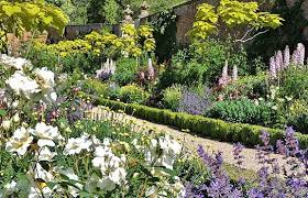 1,861 likes · 1 talking about this · 108 were here. Buscot Park Gardens Near Lechlade Hotels Great British Gardens
