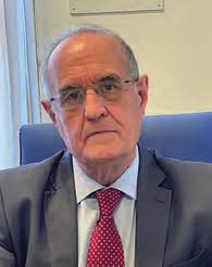 LA HISTORIA DE LA FACULTAD DE MEDICINA DE VALLADOLID EN IMÁGENES