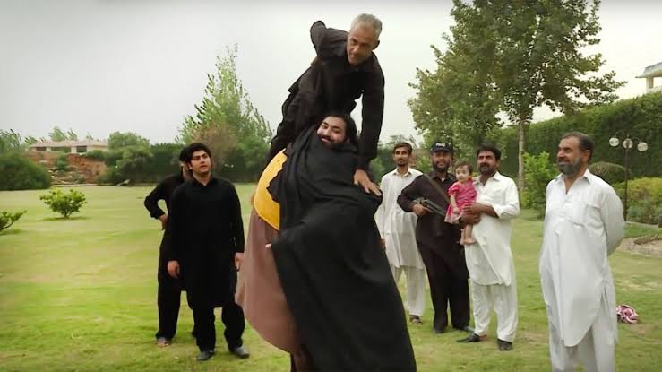 pakistanlı hulk ile ilgili görsel sonucu"