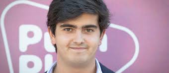 La química de Jorge Bárcenas con una joven rubia en Punta Cana