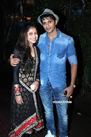 Last updated march 05, 2019. Shweta Tiwari And Abhinav Kohli Mehandi Ceremony Photos Filmibeat