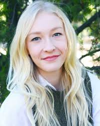 Andrea Cabello's Instagram, Twitter & Facebook