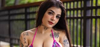 Valeria Belén, de OnlyFans, hace revelador cosplay inspirado en anime de  Naruto (FOTOS) - La Razón de México