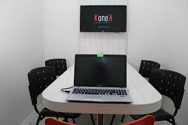 Sala De Reuniao Para Ate 5 Pessoas Climatizada Com Tv E Quadro Branco Foto De Koneki Coffee Recife Tripadvisor