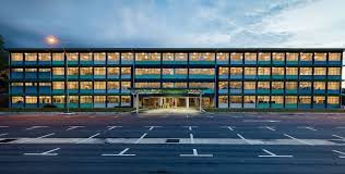 This is a list of schools in sabah, malaysia.schools are categorised according to their types and education districts (for schools which do not fall under the direct rule of ministry of education) and is arranged alphabetically in malay language.note that only some notable schools are abbreviated. Smk St Francis Convent M Sabah Construction Plus Asia