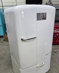 Image result for White Porcelain 1983 Kelvinator
