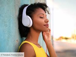 Mary j blige s'y colle sur l'album no more drama sorti en 2001. Les 20 Plus Belles Chansons D Amour De La Chanson Francaise Femme Actuelle Le Mag