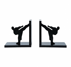 10 Self Defense Strategies Every Woman Needs To Know To Survive Black Belt Magazine Martial Arts Books Martial Arts Book Art