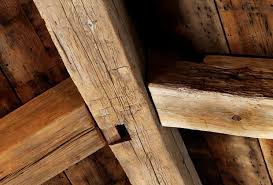 The reclaimed barnwood company was established in 2010 when cousins jim ellison and chris williams noticed beautiful old barns slowly deteriorating while driving through the ohio countryside. 2nd Time Around Barn Salvage Becomes Flooring Decor Home Garden Qctimes Com